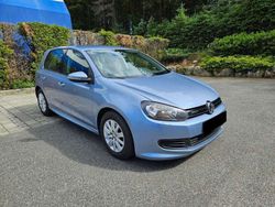 Blu/azzurro Usata 2005 VW Golf IV Comfortline Tre volumi | 3137 € (Buon prezzo)