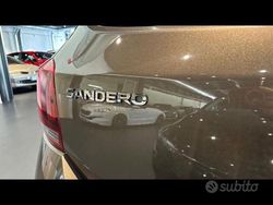 Marrone Usata 2020 Dacia Sandero Comfort Due volumi | 11.350 € (Buon prezzo)