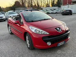 Rosso Usata 2009 Peugeot 207 CC Cabrio | 4700 € (Buon prezzo)
