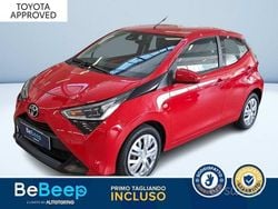 Rosso metallizzato Usata 2021 Toyota Aygo X-play Due volumi | 12.400 € (Buon prezzo)