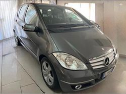 Grigio Usata 2010 Mercedes A160 Monovolume | 6500 €