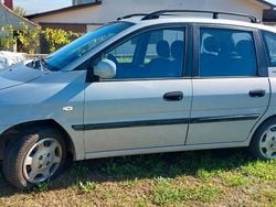 Usata 2003 Hyundai Matrix Monovolume | 2000 €