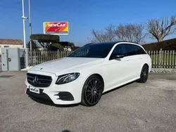 Bianco Usata 2017 Mercedes E220 AMG line Station wagon | 30.000 € (Molto cara)
