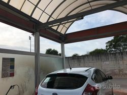 Bianco Usata 2012 Ford Focus Tre volumi | 3300 € (Buon prezzo)