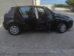 Nero Usata 2013 Fiat Grande Punto Due volumi | 3700 € (Buon prezzo)