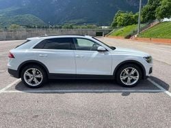 Bianco Usata 2023 Audi Q8 Ambiente SUV | 70.000 € (Molto cara)