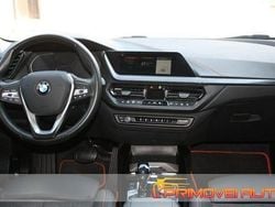 Bianco Usata 2020 BMW 118 Sport Line Due volumi | 28.800 € (Cara)