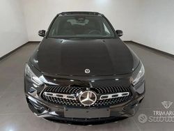 Nero Nuova 2025 Mercedes 200 AMG line SUV | 49.990 € (Buon prezzo)