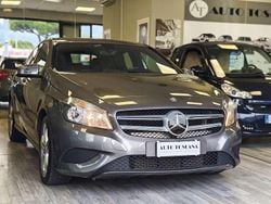 Grigio Usata 2015 Mercedes A160 Edition Tre volumi | 10.500 € (Ottimo prezzo)