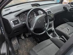 Usata 2007 Peugeot 307 Tre volumi | 500 €