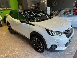 Bianco Usata 2020 Peugeot 2008 GT SUV | 20.999 € (Molto cara)