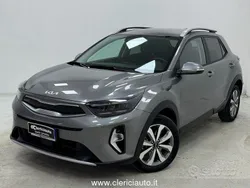 Grigio Usata 2024 Kia Stonic Style SUV | 16.900 € (Buon prezzo)