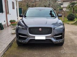 Grigio Usata 2017 Jaguar F-Pace R-Sport SUV | 18.000 € (Ottimo prezzo)