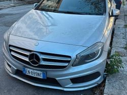 Grigio Usata 2012 Mercedes A200 Tre volumi | 5000 €
