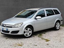 Grigio Usata 2007 Opel Astra Cosmo Tre volumi | 2500 € (Buon prezzo)