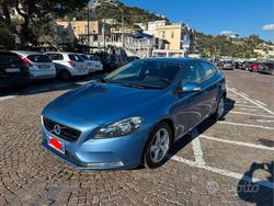 Blu Usata 2015 Volvo V40 Tre volumi | 8900 €