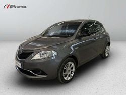 Grigio Usata 2016 Lancia Ypsilon Gold Due volumi | 8900 € (Buon prezzo)