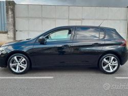 Nero Usata 2018 Peugeot 308 Allure Tre volumi | 10.000 € (Buon prezzo)