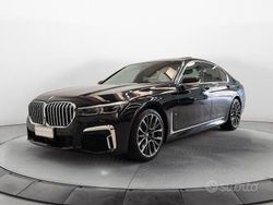 Black sapphire / metallizzato Usata 2021 BMW 730 M Sport Tre volumi | 47.900 €