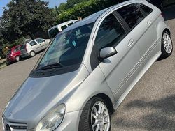 Grigio Usata 2010 Mercedes B200 Premium Monovolume | 4500 € (Buon prezzo)