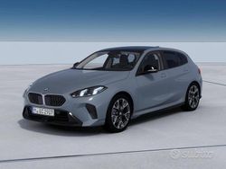 Grigio Nuova 2025 BMW 118 M Sport Due volumi | 42.900 €