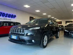 Grigio Usata 2018 Jeep Cherokee Longitude SUV | 15.990 € (Buon prezzo)