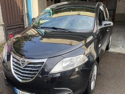 Nero Usata 2013 Lancia Ypsilon Due volumi | 4800 € (Buon prezzo)
