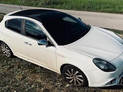 Bianco Usata 2012 Alfa Romeo Giulietta Progression Due volumi | 7950 € (Buon prezzo)