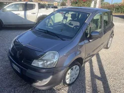Grigio Usata 2010 Renault Grand Modus Expression Monovolume | 2200 € (Buon prezzo)
