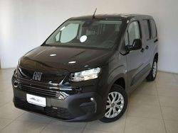 Nero cinema Nuova 2025 Fiat Doblò Comfort Monovolume | 20.893 €