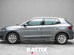 Grigio Usata 2023 Skoda Fabia Ambition Due volumi | 18.916 € (Molto cara)