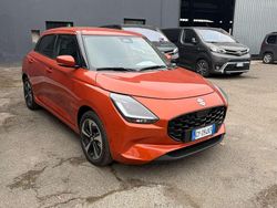 Arancione Nuova 2025 Suzuki Swift Tre volumi | 19.900 € (Buon prezzo)