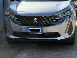Grigio Usata 2023 Peugeot 3008 Allure SUV | 26.000 € (Buon prezzo)