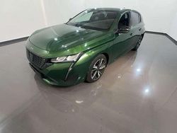 Verde olivine Usata 2023 Peugeot 308 Allure Tre volumi | 17.990 € (Super prezzo)