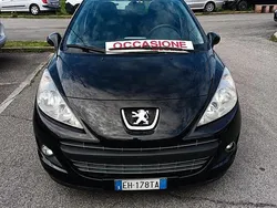 Nero Usata 2011 Peugeot 207 Tre volumi | 5250 € (Cara)