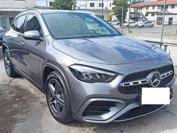 Grigio Usata 2024 Mercedes GLA200 Premium SUV | 41.900 € (Buon prezzo)