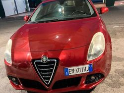 Rosso Usata 2012 Alfa Romeo Giulietta Due volumi | 5000 € (Buon prezzo)