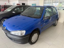 Blu Usata 1998 Peugeot 106 Due volumi | 3900 € (Molto cara)