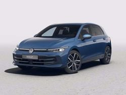 Anemone blue metallizzato Nuova 2025 VW Golf VIII Style Tre volumi | 37.500 € (Buon prezzo)