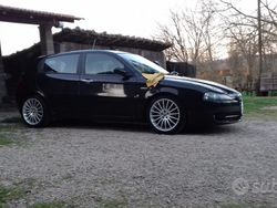 Nero Usata 2007 Alfa Romeo 147 Due volumi | 2000 € (Buon prezzo)