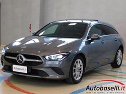 Grigio metallizato Usata 2021 Mercedes 180 Tre volumi | 23.900 €
