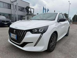 Other Usata 2022 Peugeot 208 Active Due volumi | 13.900 € (Buon prezzo)
