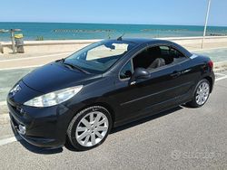 Nero Usata 2007 Peugeot 207 Cabrio | 5000 €