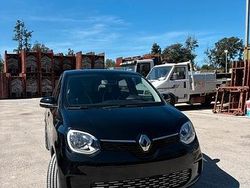 Nero Usata 2024 Renault Twingo Urban Night Due volumi | 14.500 € (Cara)