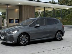 Skyscraper grey metallic Nuova 2025 BMW 225 Active Tourer M Sport Monovolume | 44.900 € (Buon prezzo)