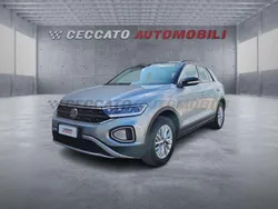 Argento Usata 2024 VW T-Roc Life SUV | 26.885 € (Ottimo prezzo)