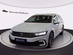 Onyx perlato Usata 2021 VW Passat GTE Station wagon | 24.900 € (Molto cara)