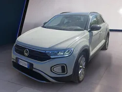 Beige Usata 2023 VW T-Roc Life SUV | 22.900 € (Buon prezzo)