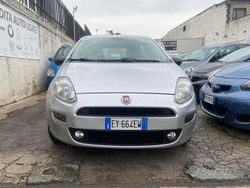 Grigio Usata 2015 Fiat Punto Lounge Tre volumi | 4000 € (Buon prezzo)