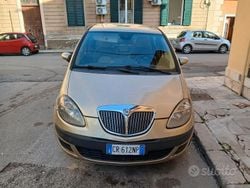 Giallo Usata 2005 Lancia Musa Monovolume | 2200 € (Buon prezzo)